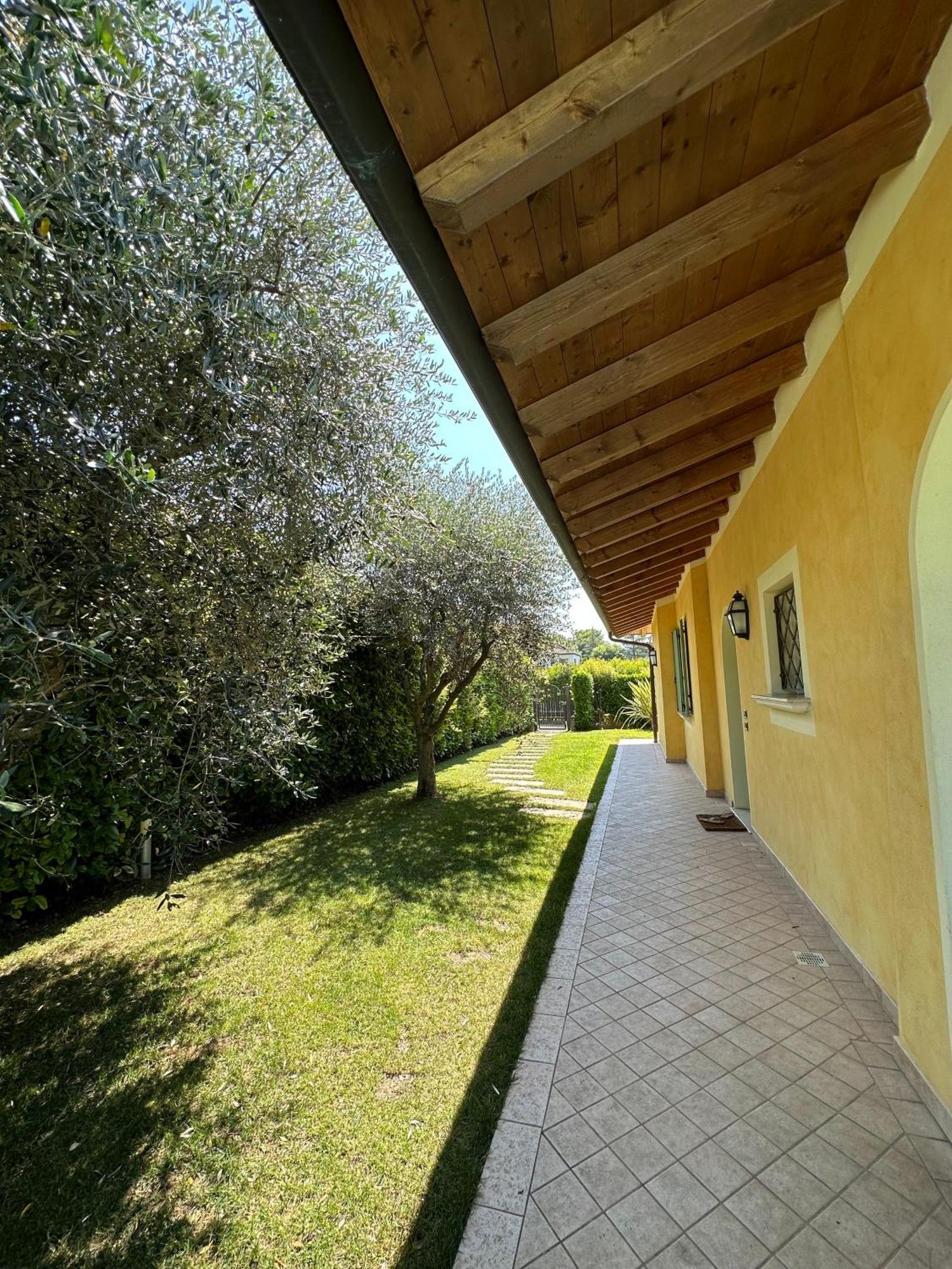 Villa Oliva Manerba del Garda Ngoại thất bức ảnh